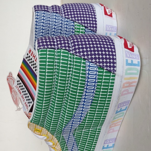 BRAND NEW VANS PRIDE SK8- MID UNISEX SNEAKERS - Picture 7 of 16